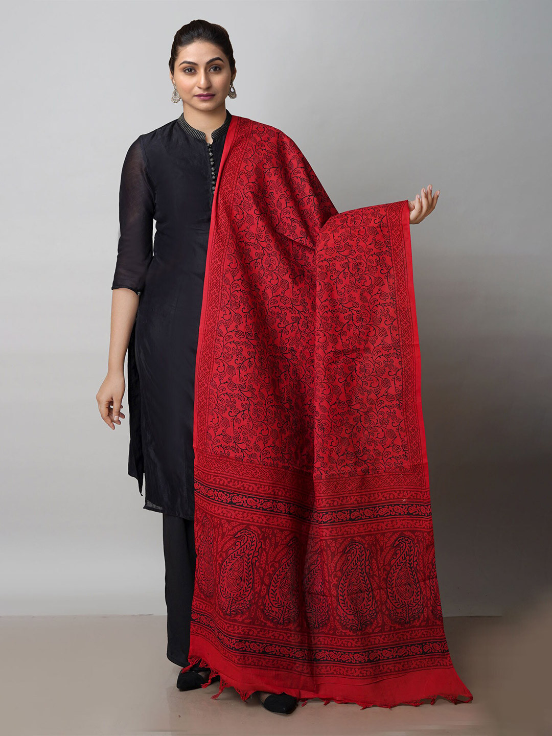 

Unnati Silks Ethnic Motifs Printed Dupatta, Red