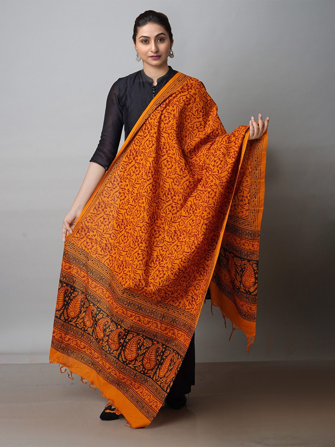

Unnati Silks Ethnic Motifs Printed Dupatta, Orange