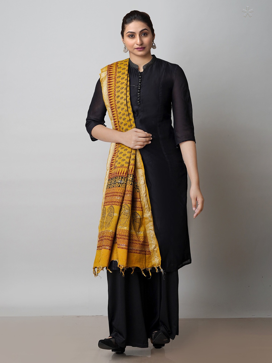 

Unnati Silks Ethnic Motifs Printed Cotton Dupatta, Green