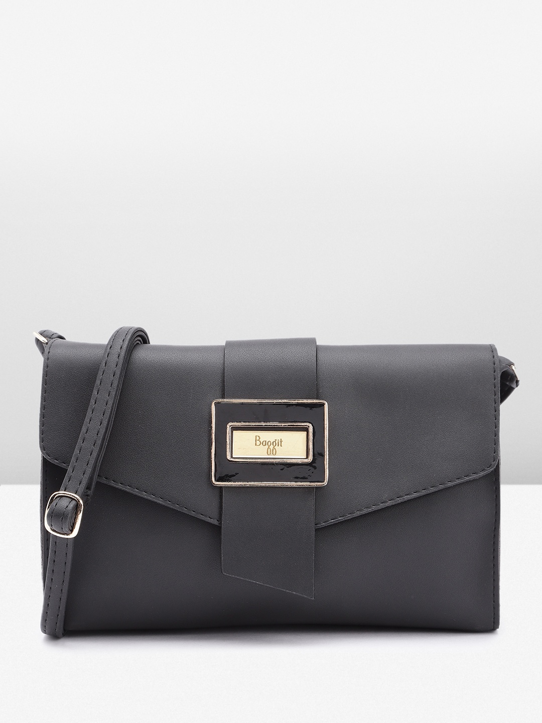 

Baggit Women Solid Sling Bag, Black