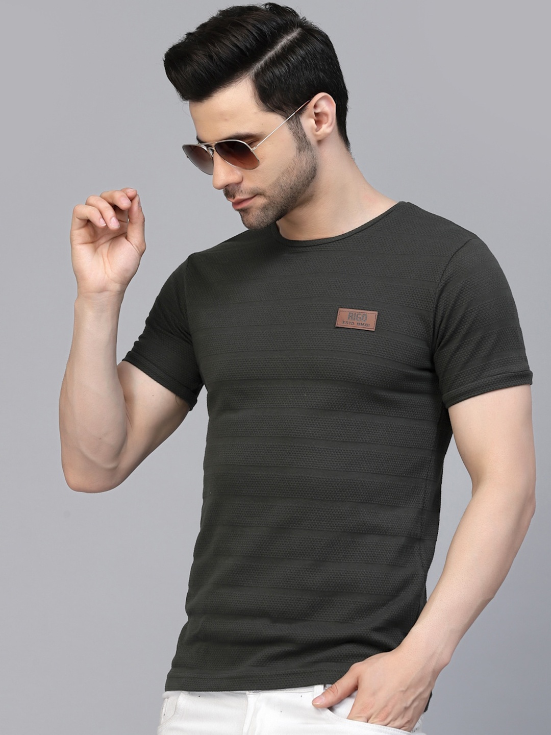 

Rigo Self Design Slim Fit Applique Cotton T-shirt, Olive