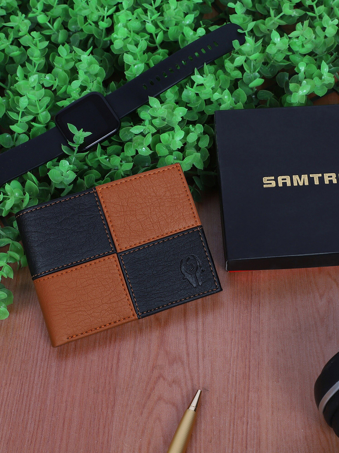 

SAMTROH Men PU Two Fold Wallet, Brown