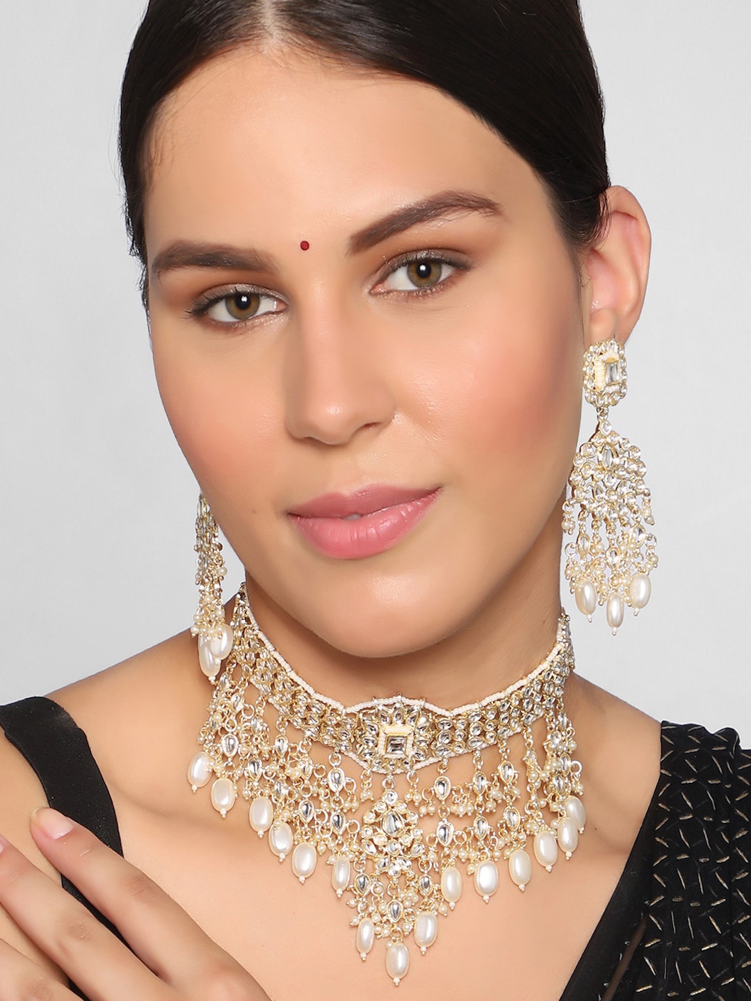 

AQUASTREET Gold-Plated Stone Studded & Beaded Jewellery Set