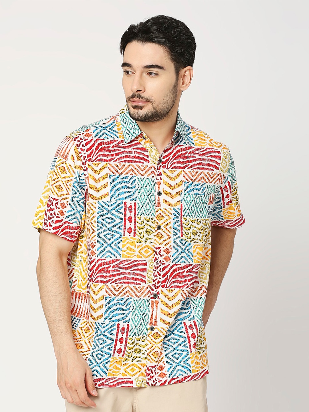 

Blamblack Spread Collar Comfort Fit Geometric Printed Casual Shirt, Red