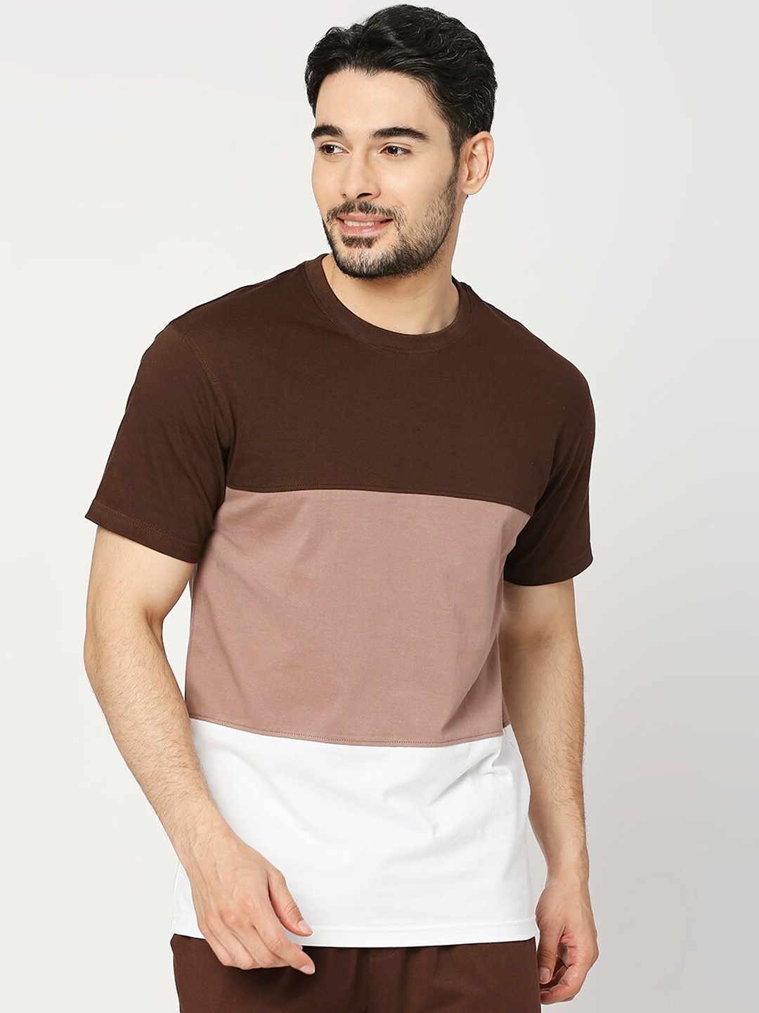 

BLAMBLACK Men Colourblocked T-Shirt with Shorts Co-ord set, Brown