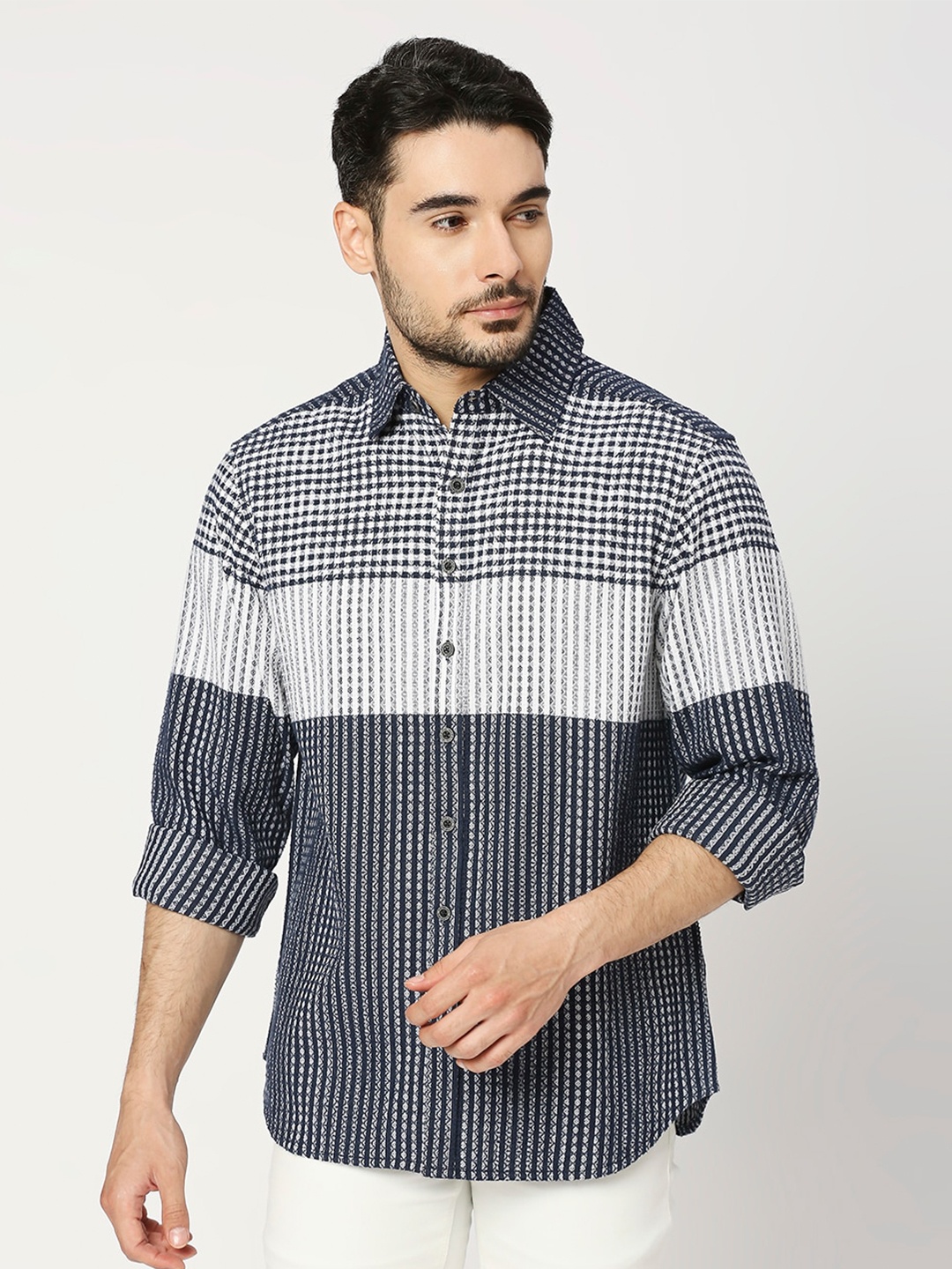 

Blamblack Spread Collar Comfort Fit Checked Casual Shirt, Navy blue
