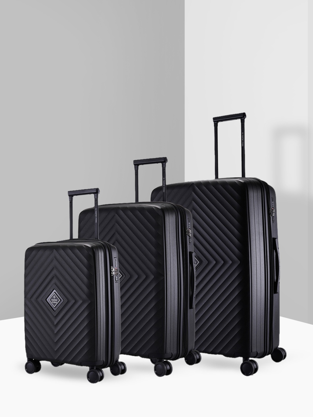

Nasher Miles Antwerp Polypropylene Set of 3 S/M/L Black Trolley Bags 55-65-75cm