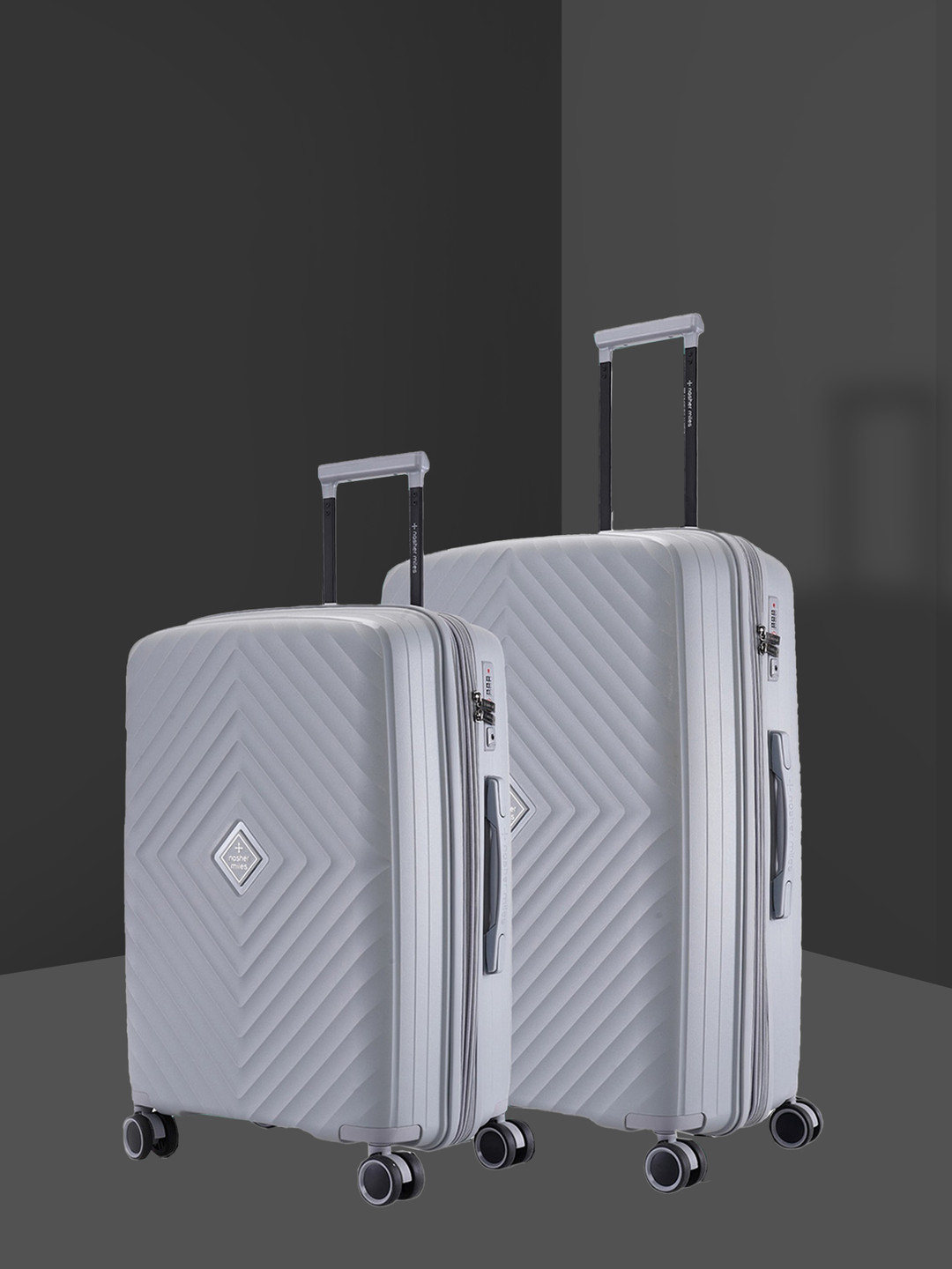 

Nasher Miles Antwerp Polypropylene Set of 2 M/L Grey Trolley Bags 65-75cm