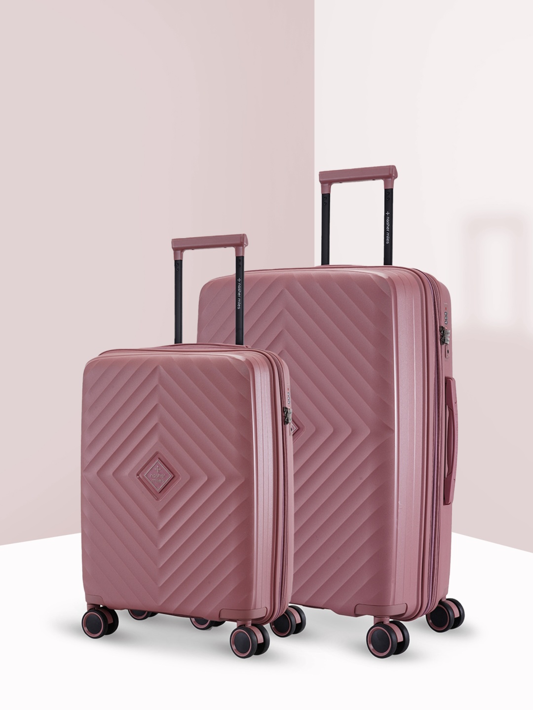 

Nasher Miles Antwerp Polypropylene Set of 2 S/M Pink Trolley Bags 55-65cm