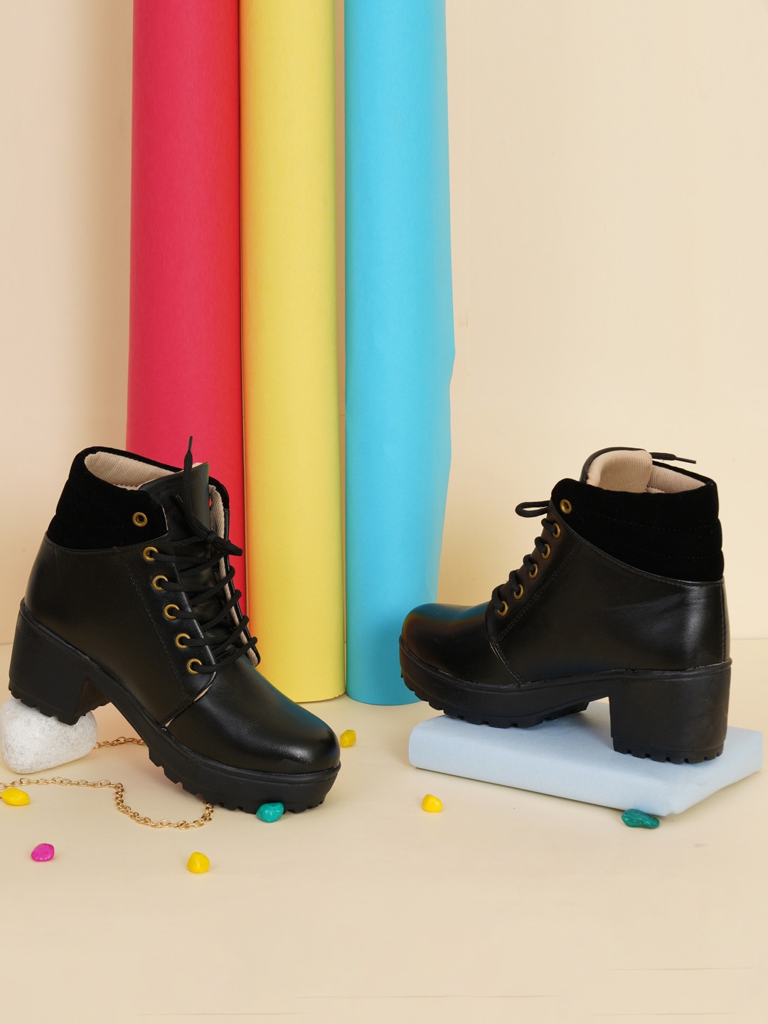 

XE Looks Textured Leather Heeled High-Top Regular Boots, Black
