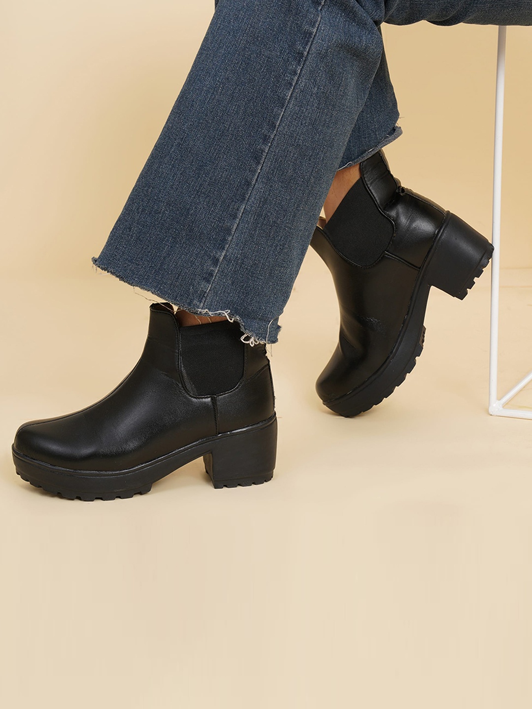 

XE Looks Women Mid Top Platform Heel Chelsea Boots, Black