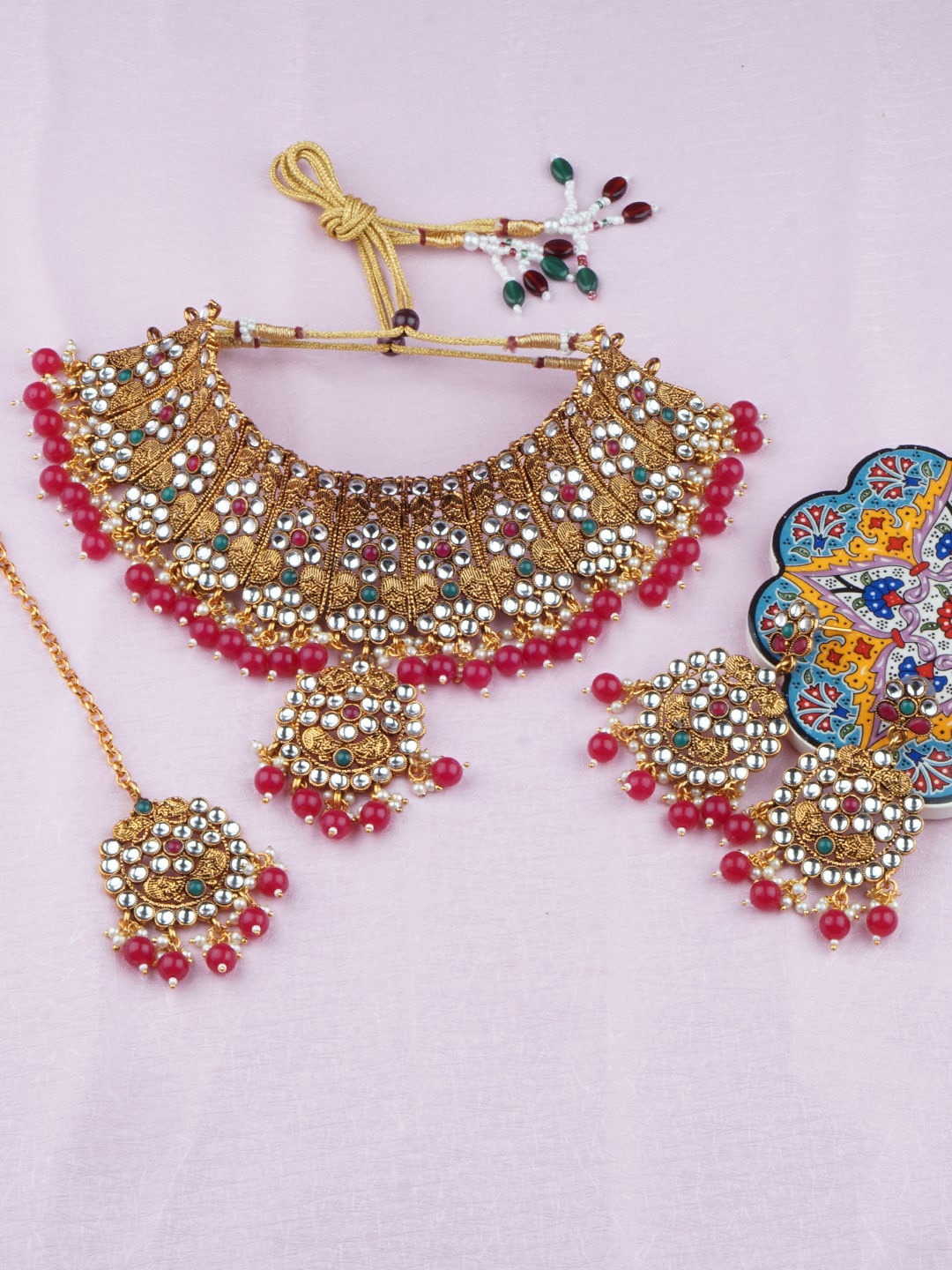 

Matushri Art Gold-Plated Kundan-Studded & Beaded Jewellery Set