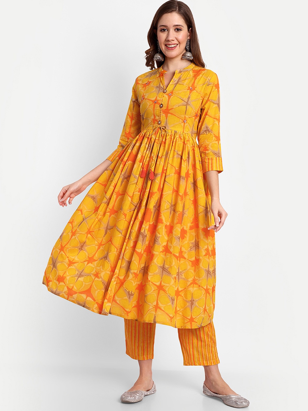 

NH KAPDEWALA Regular Thread Work Pure Cotton Kurti with Trouser, Yellow