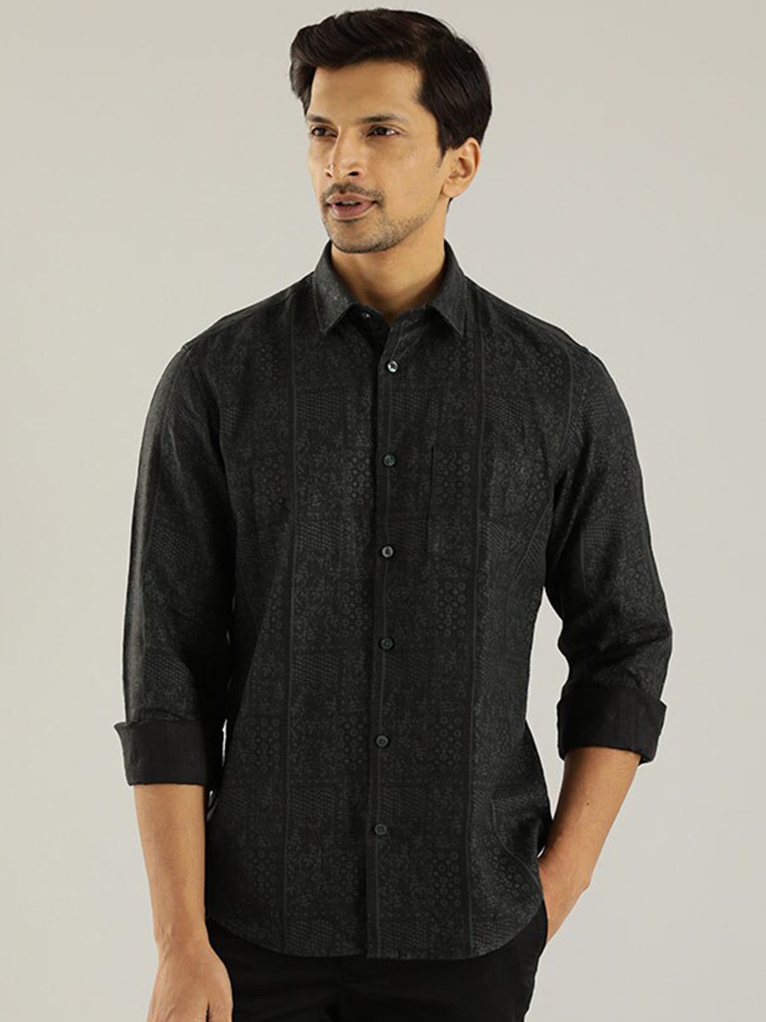 

Indian Terrain India Slim Ethnic Motifs Printed Pure Cotton Slim Fit Casual Shirt, Black
