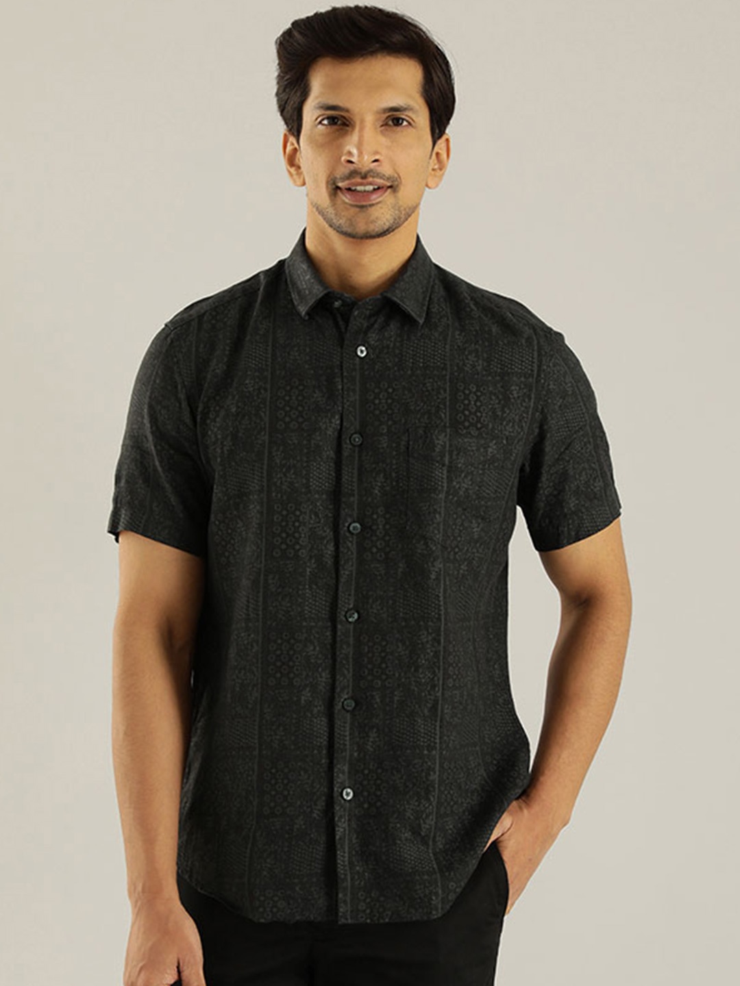 

Indian Terrain Slim Fit Ethnic Motif Printed Linen Casual Shirt, Black