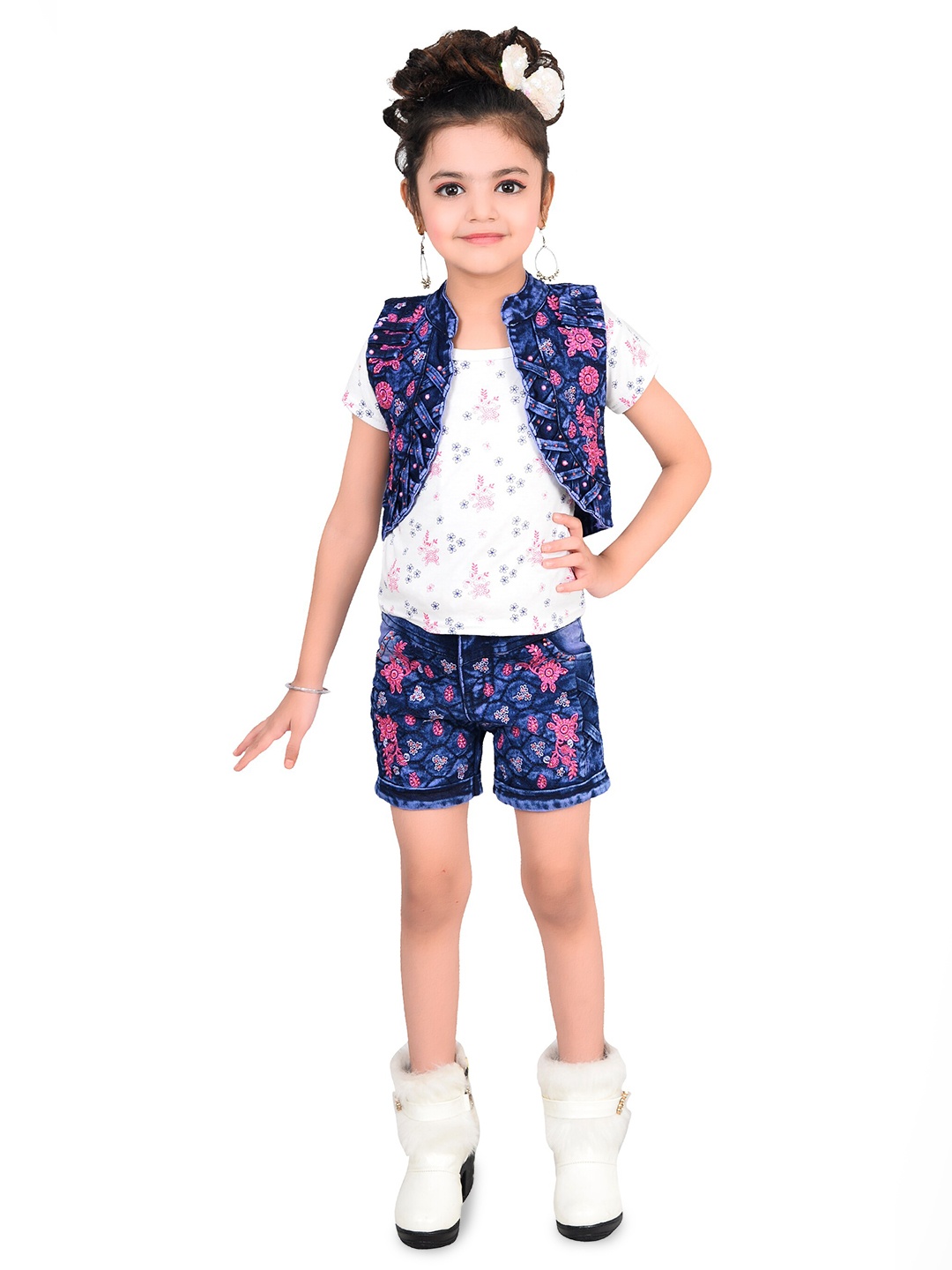

BAESD Girls Printed T-shirt With Shorts With Denim Jacket, White