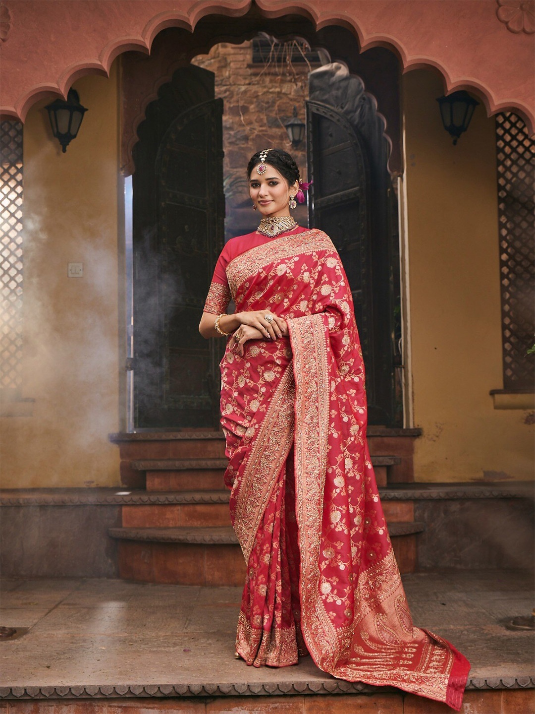 

Meena Bazaar Floral Woven Design Zari Banarasi Saree, Red