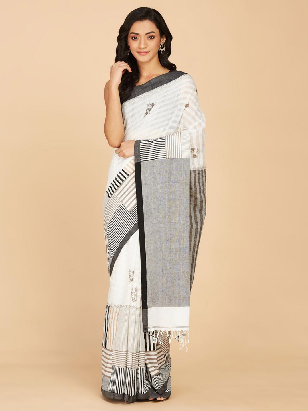 

Fabindia Striped Pure Cotton Saree, Off white