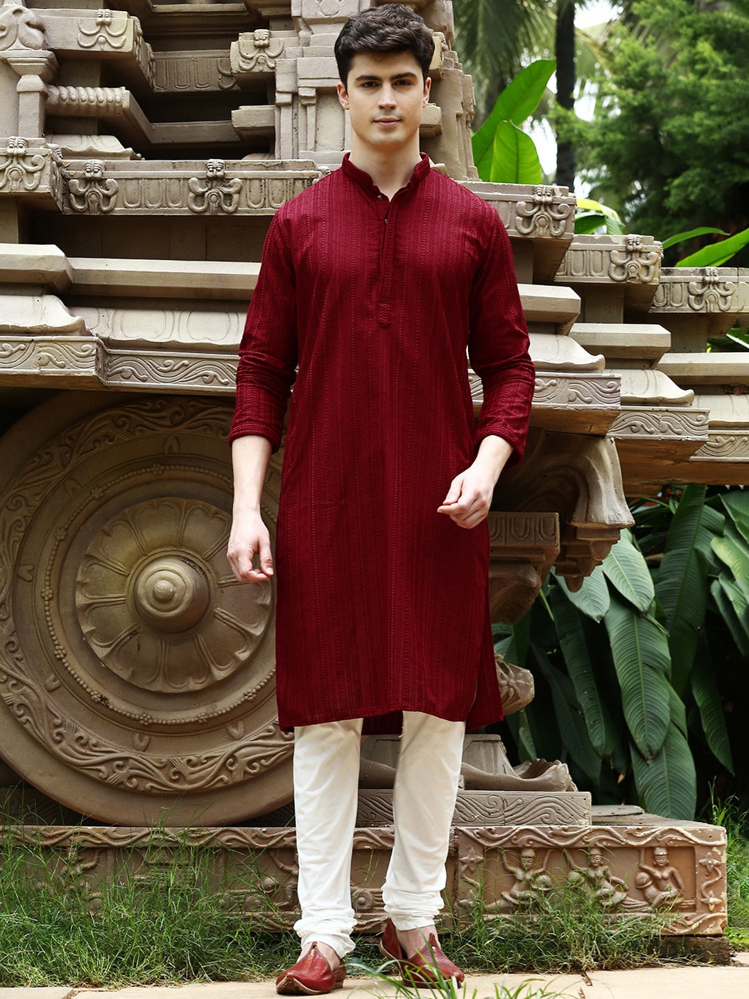 

Sanwara Ethnic Motifs Embroidered Chikankari Pure Cotton Straight Kurta With Pyjamas, Maroon