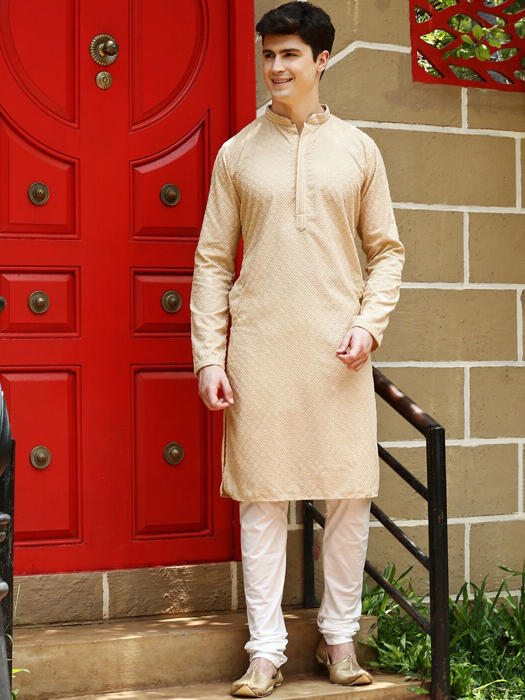 

Sanwara Geometric Chikankari Embroidered Pure Cotton Kurta With Churidar, Beige