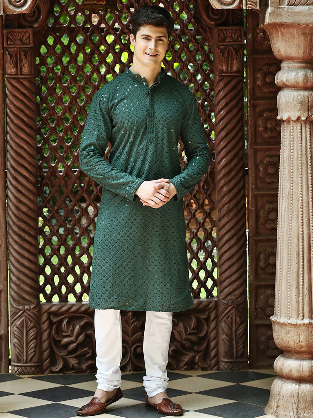 

Sanwara Ethnic Motifs Sequinned Embroidered Pure Cotton Kurta with Churidar, Green