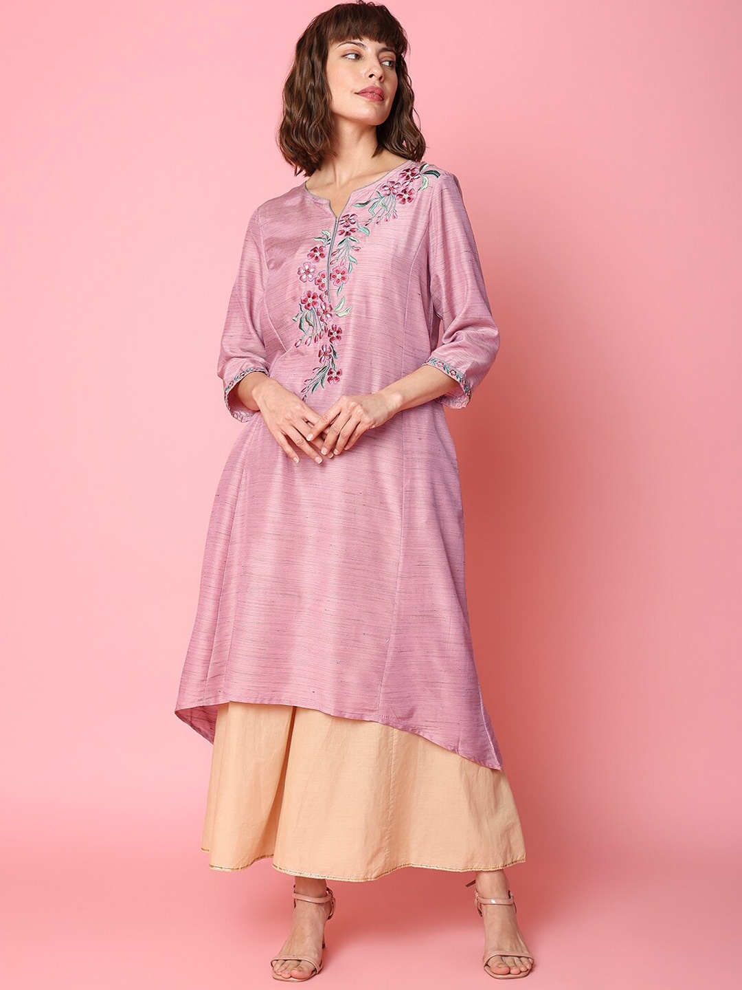 

Indifusion Women Floral Embroidered Thread Work High-Low Kurta, Pink