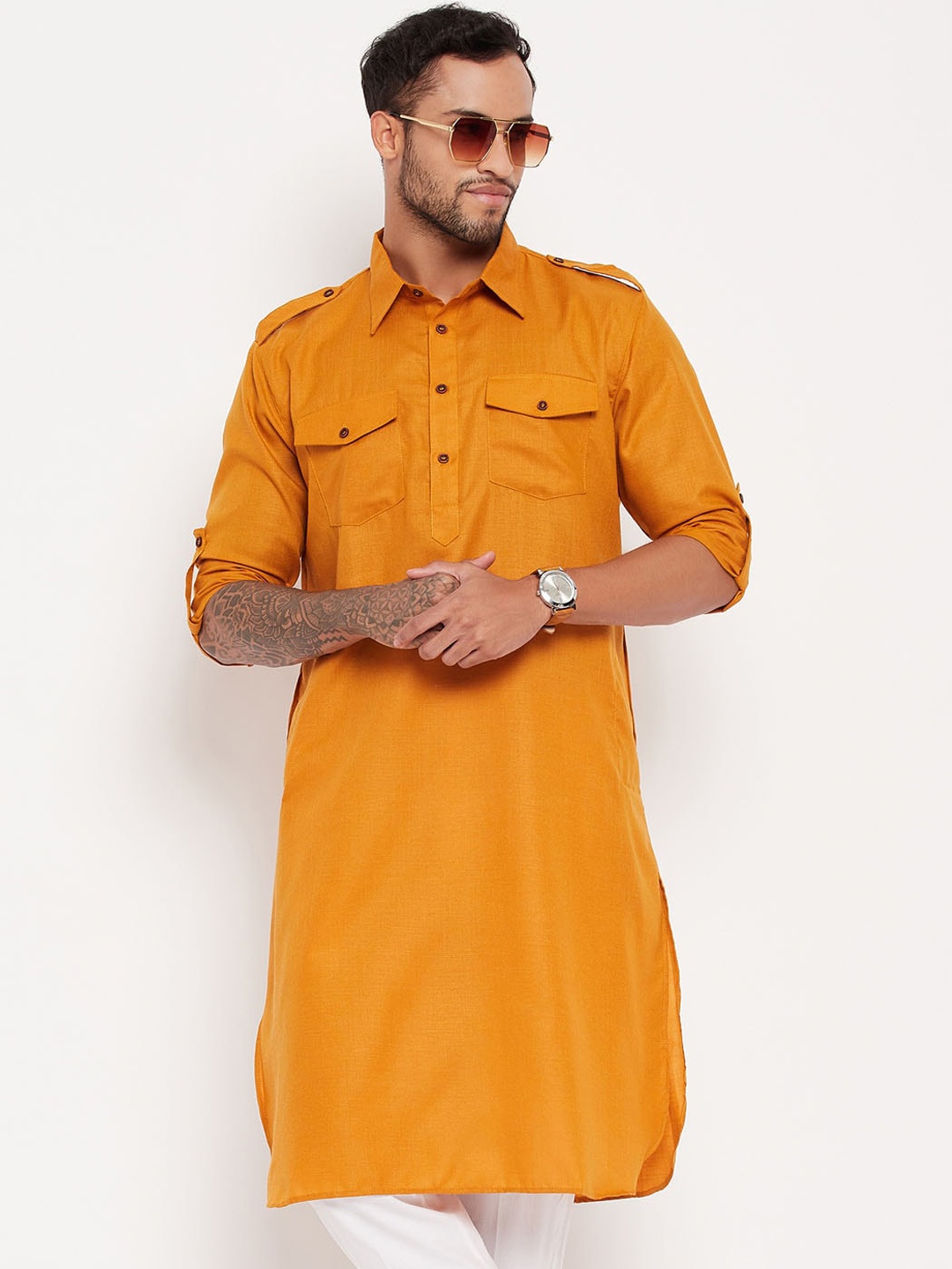 

VASTRAMAY Men Solid Regular Pathani Kurta, Rust