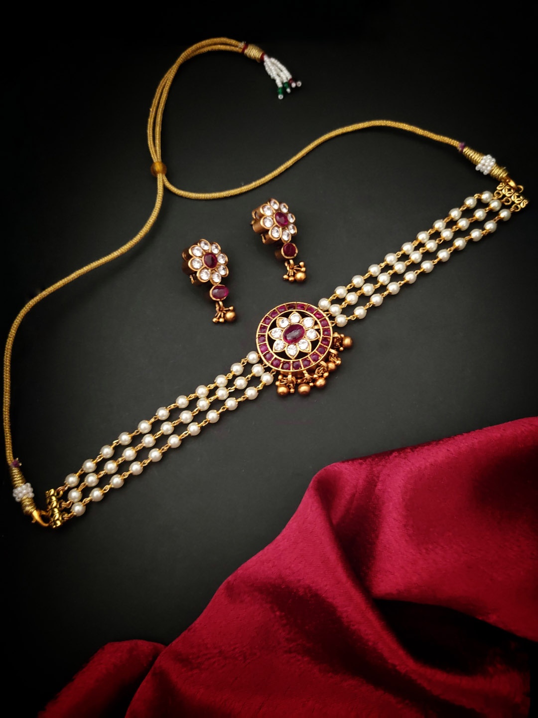

Pihtara Jewels Gold-Plated Artificial Stone-Studded & Beaded Jewellery Set