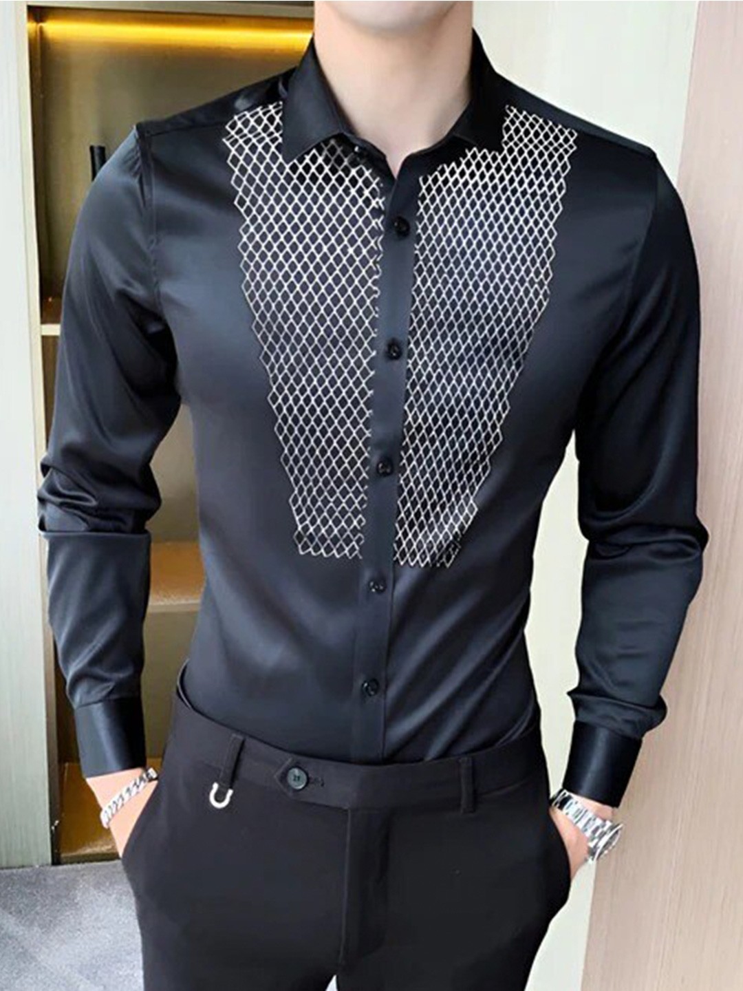 

TRIPR ORIGINALS Cotton Opaque Printed Casual Shirt, Black