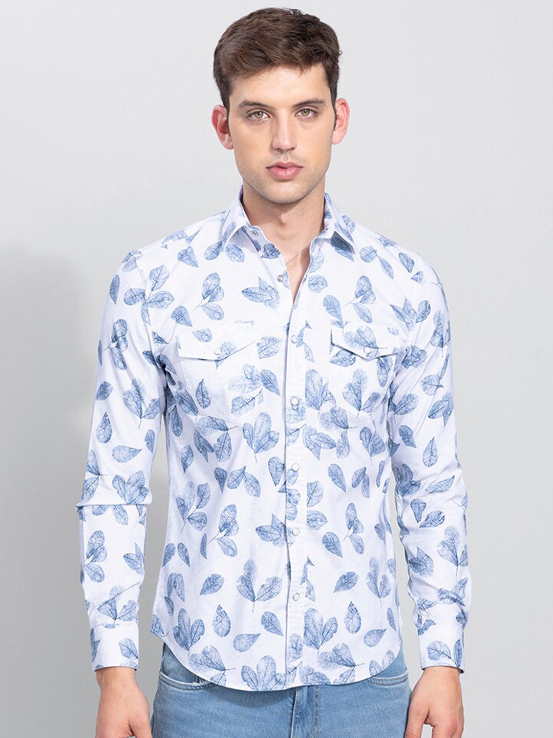 

Snitch Blue Slim Fit Floral Printed Cotton Casual Shirt