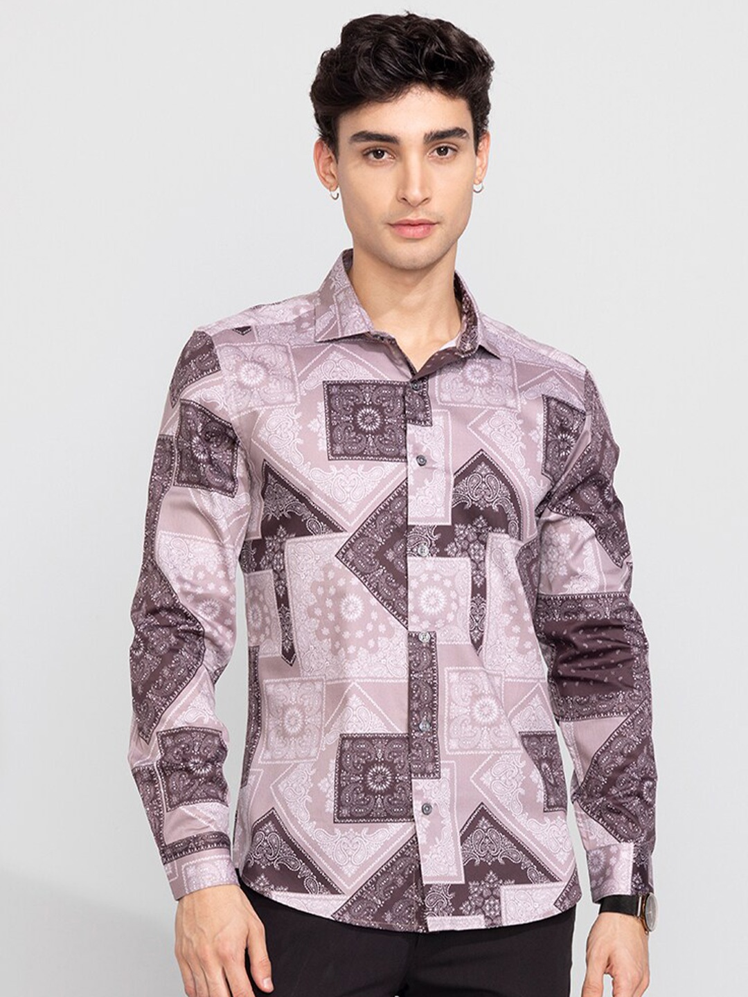 

Snitch Brown Slim Fit Ethnic Motifs Printed Casual Cotton Shirt