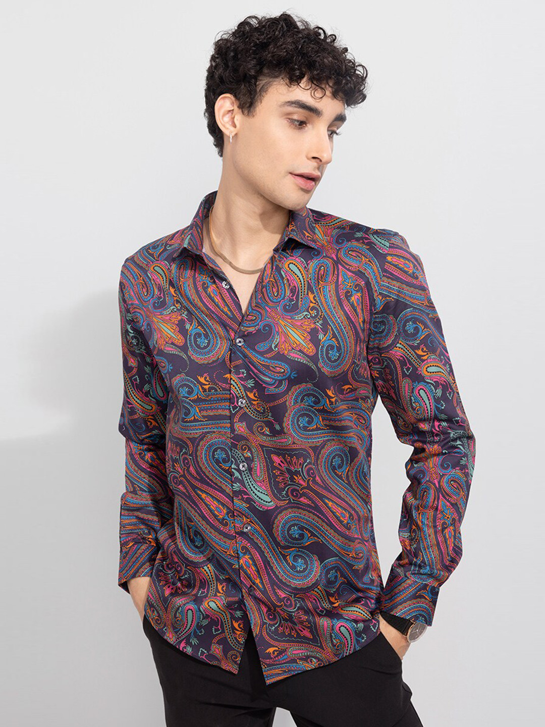 

Snitch Spread Collar Slim Fit Ethnic Printed Casual Shirt, Multi