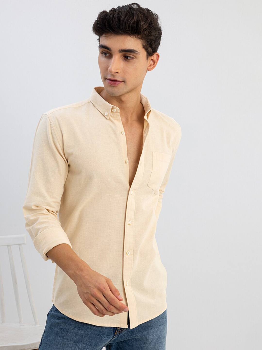 

Snitch Beige Button-Down Collar Slim Fit Casual Linen Shirt
