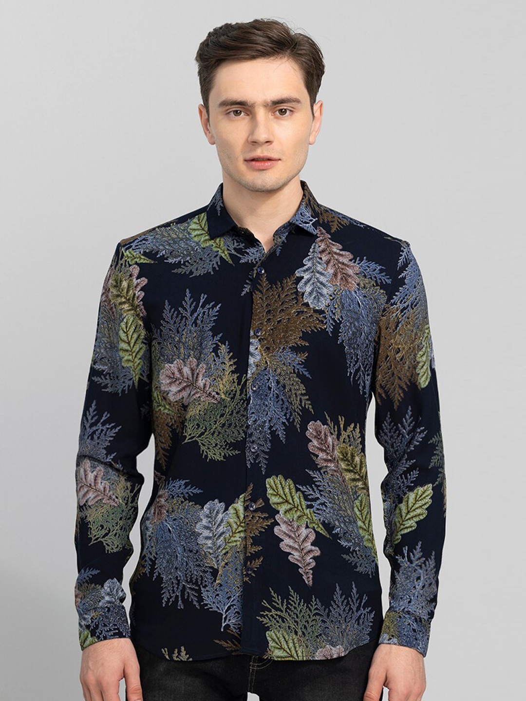 

Snitch Navy Blue Slim Fit Tropical Printed Cotton Casual Shirt