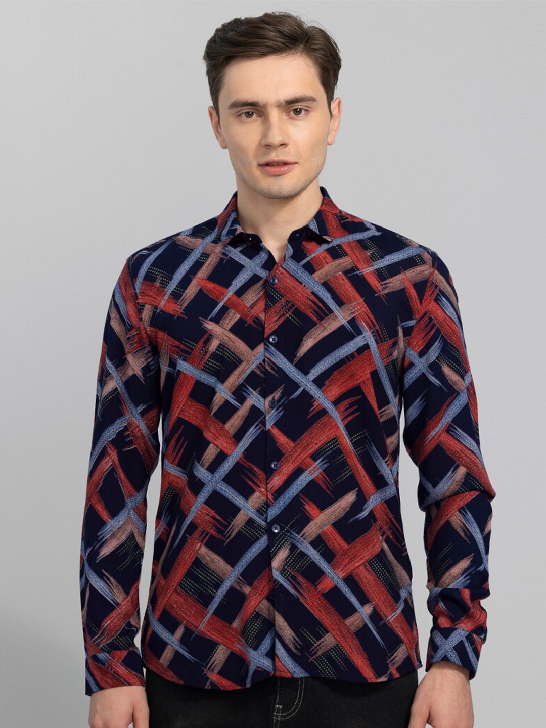 

Snitch Red Spread Collar Slim Fit Abstract Printed Casual Shirt, Navy blue