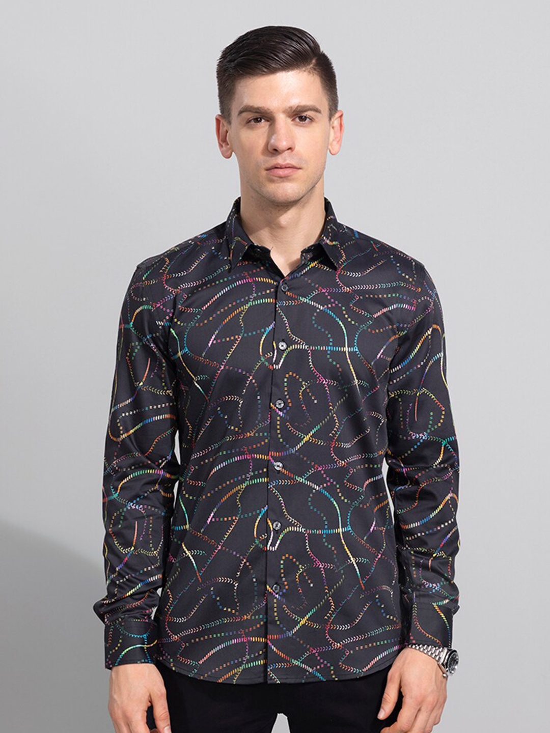 

Snitch Black Slim Fit Abstract Printed Casual Shirt