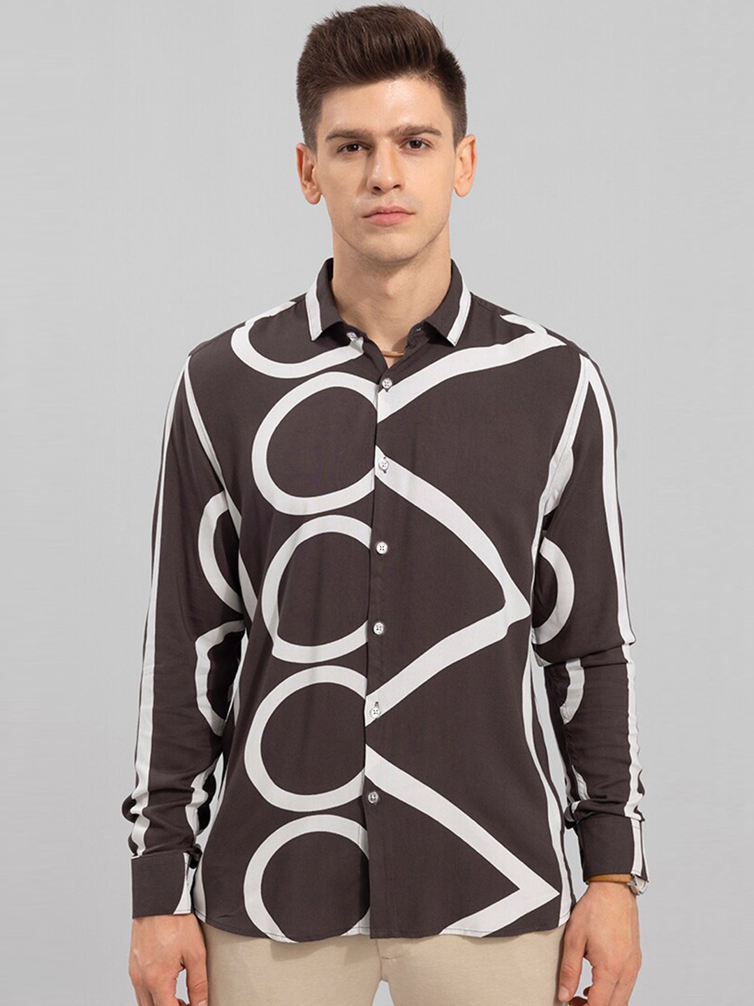 

Snitch Brown Slim Fit Abstract Printed Casual Shirt