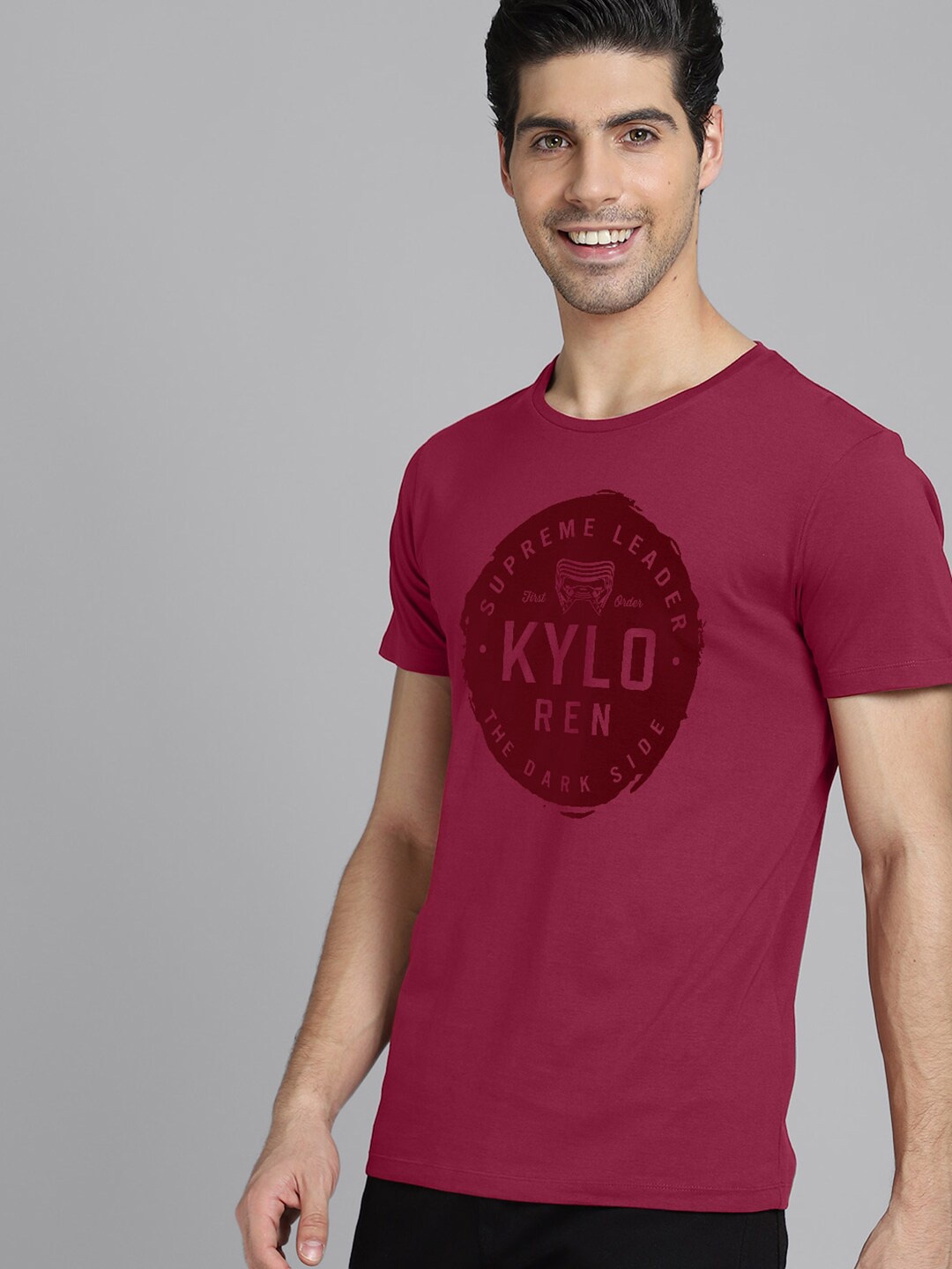 

Free Authority Star Wars Ep- Ix Printed Pure Cotton T-shirt, Red