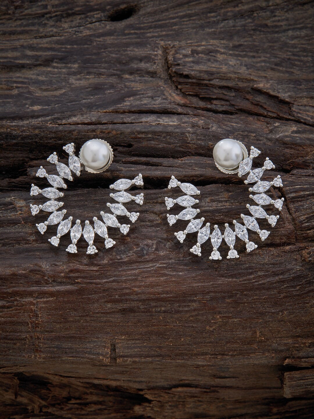 

Kushal's Fashion Jewellery Rhodium-Plated Contemporary Studs Earrings, Silver