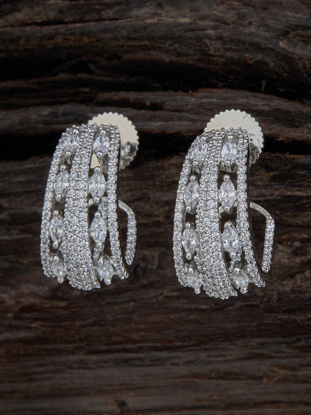 

Kushal's Fashion Jewellery Silver-Plated Contemporary Half Hoop Earrings