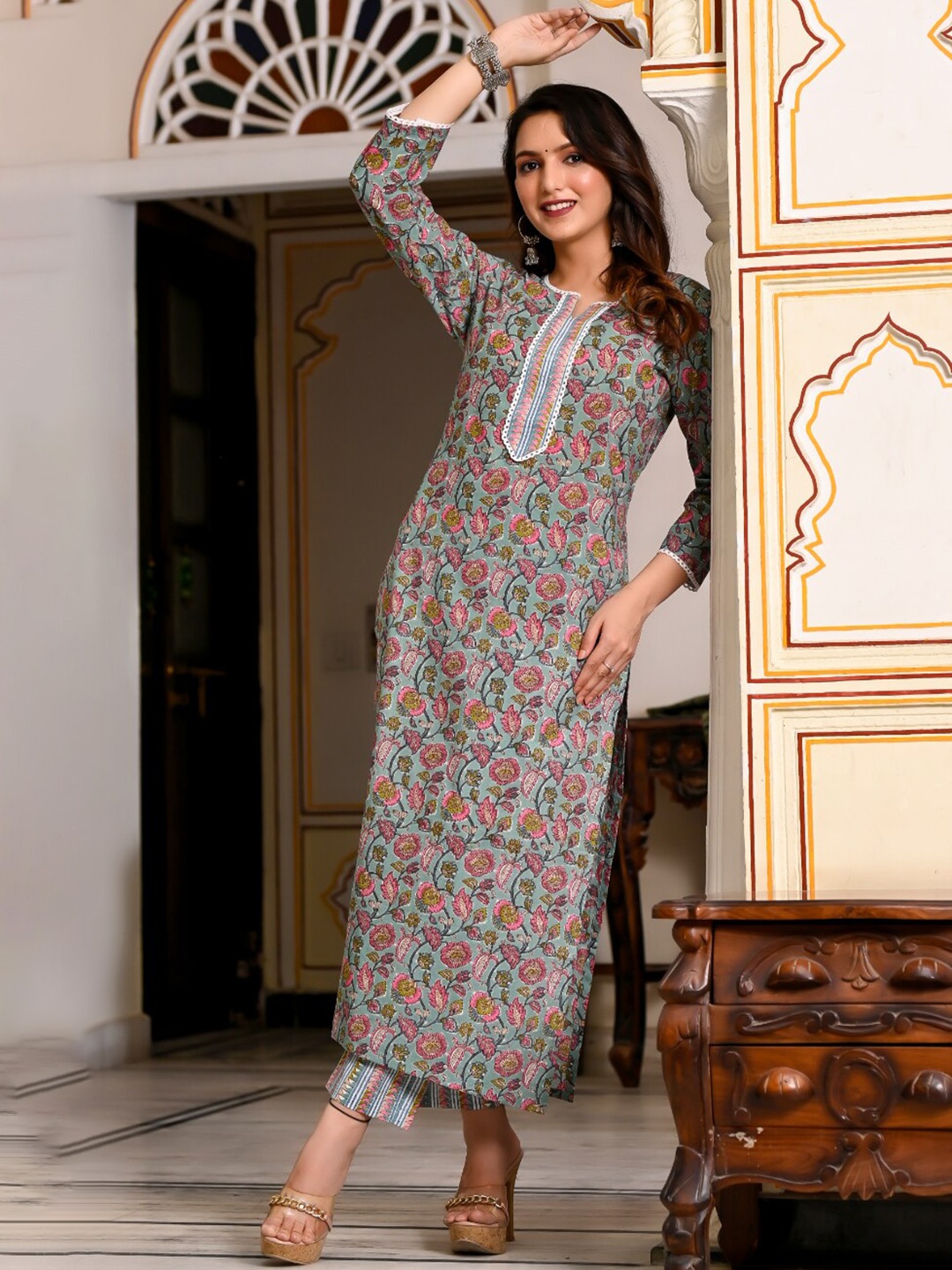 

KALINI Floral Printed Lace Insert Detail Straight Kurta With Trousers, Blue