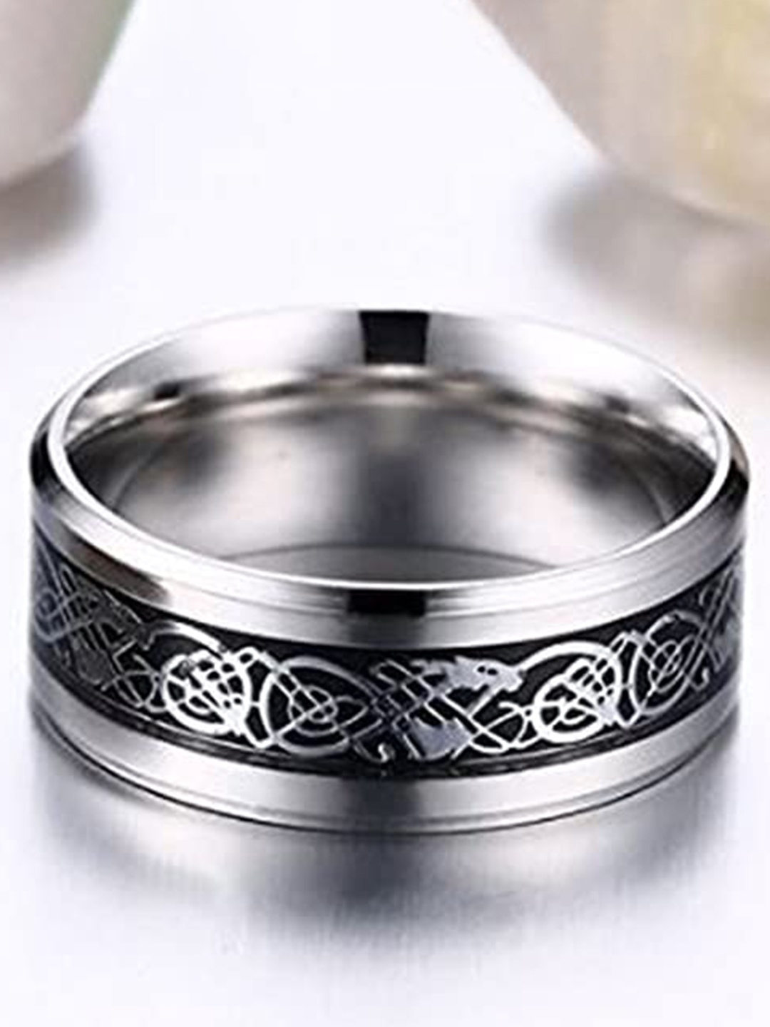 

VIEN Stainless Steel Silver-Plated Band Finger Ring