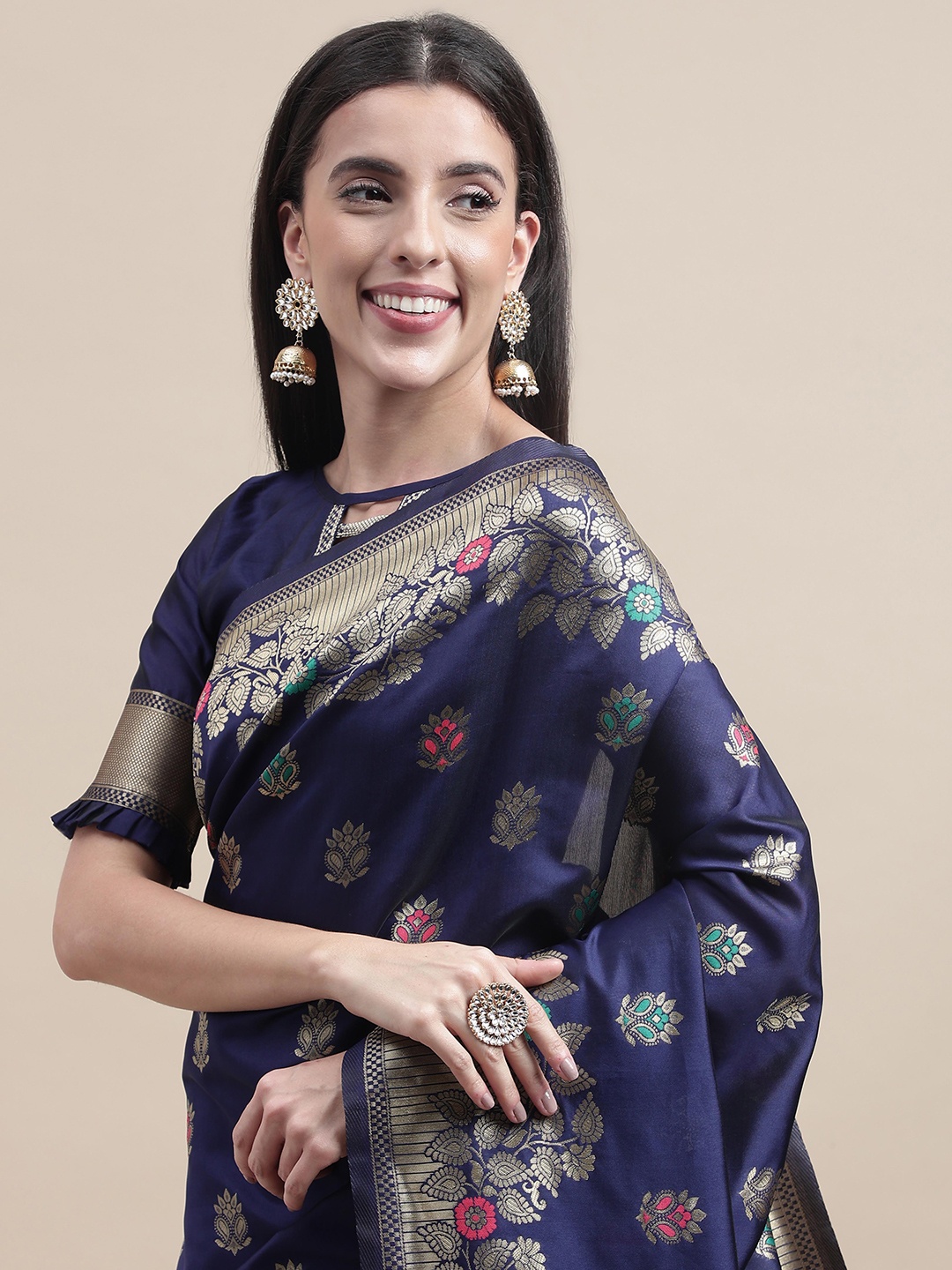 

Sangria Navy Blue Floral Woven Design Kanjeevaram Saree