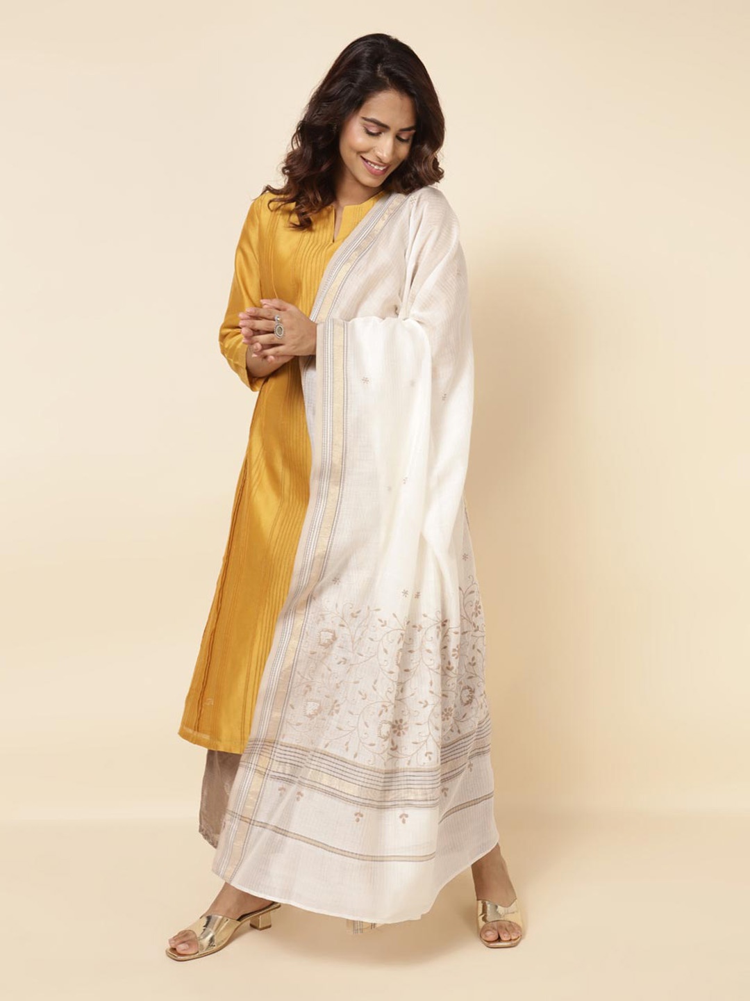 

Fabindia Floral Embroidered Zari Cotton Silk Dupatta, White