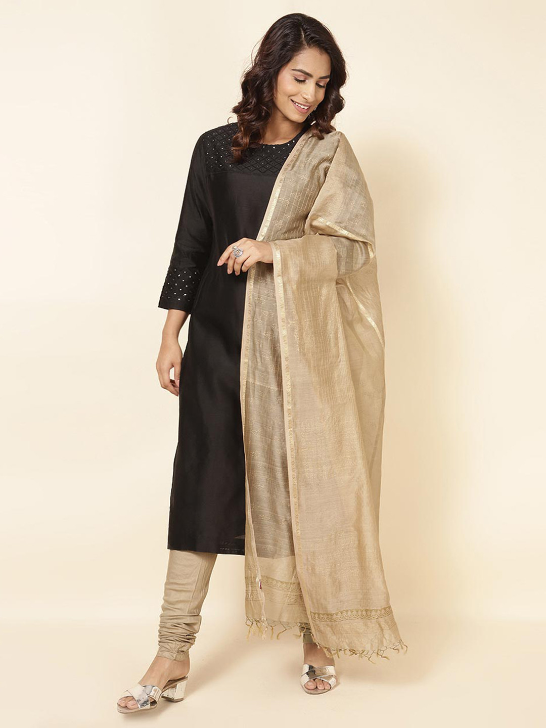 

Fabindia Floral Printed Zari Cotton Silk Dupatta, Beige