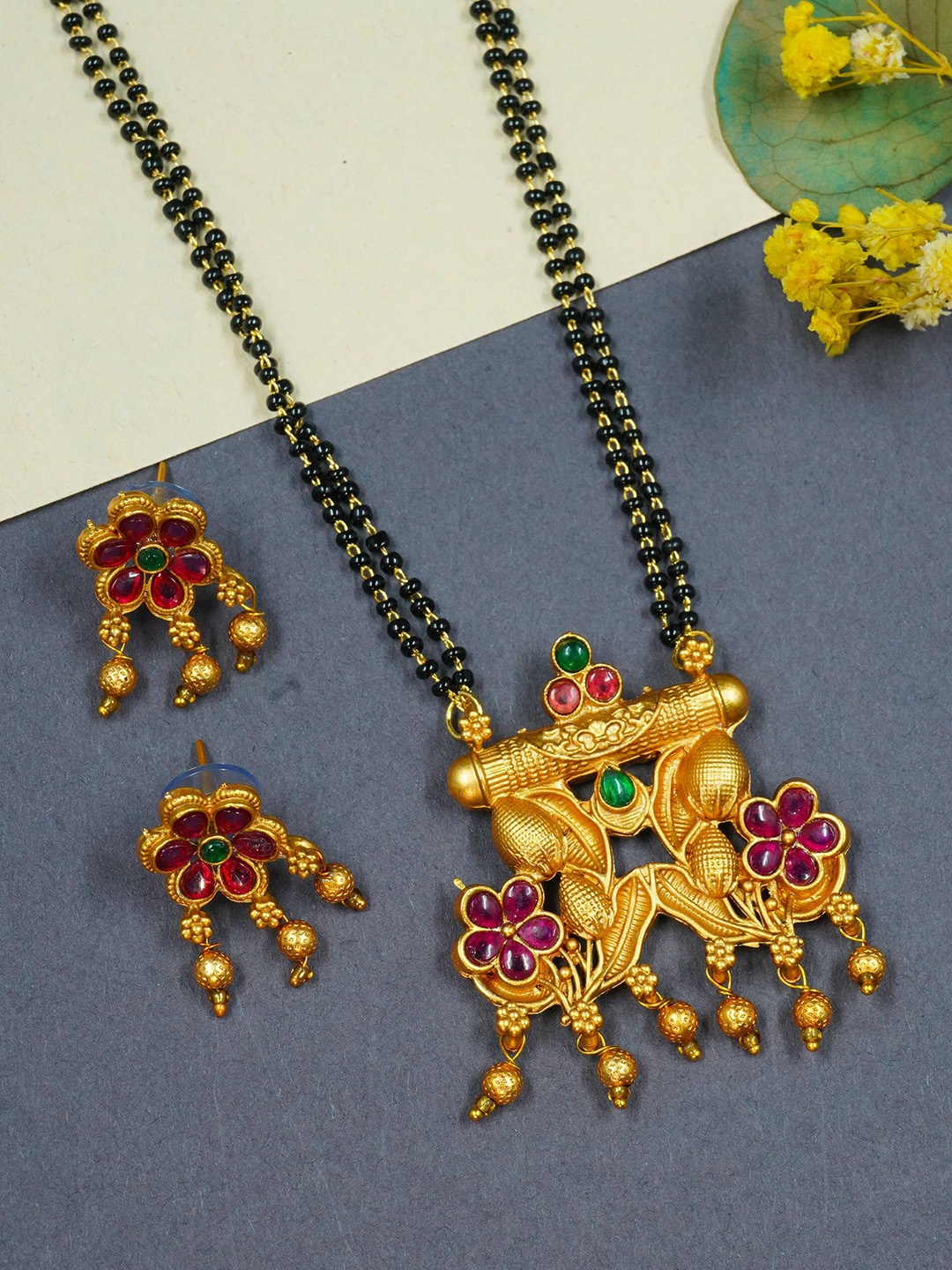 

GRIIHAM Gold-Plated Stone-Studded & Beaded Mangalsutra With Earrings