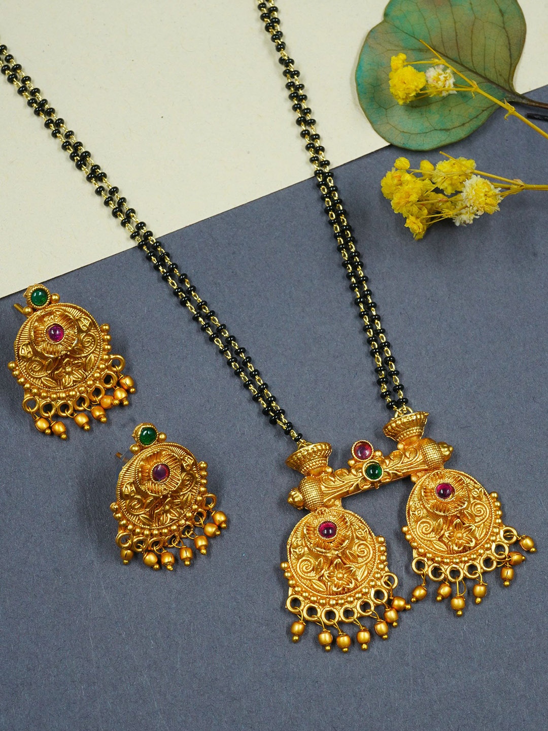 

GRIIHAM Gold-Plated Stone-Studded & Beaded Mangalsutra With Earrings