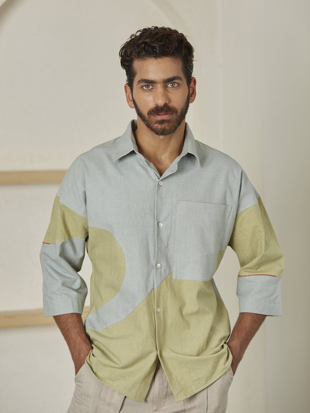 

ARTLESS Relaxed Colourblocked Hemp Cotton Casual Shirt, Green