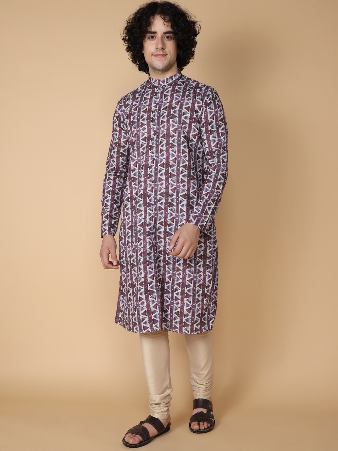 

TABARD Geometric Printed Pure Cotton Kurta with Churidar, Maroon