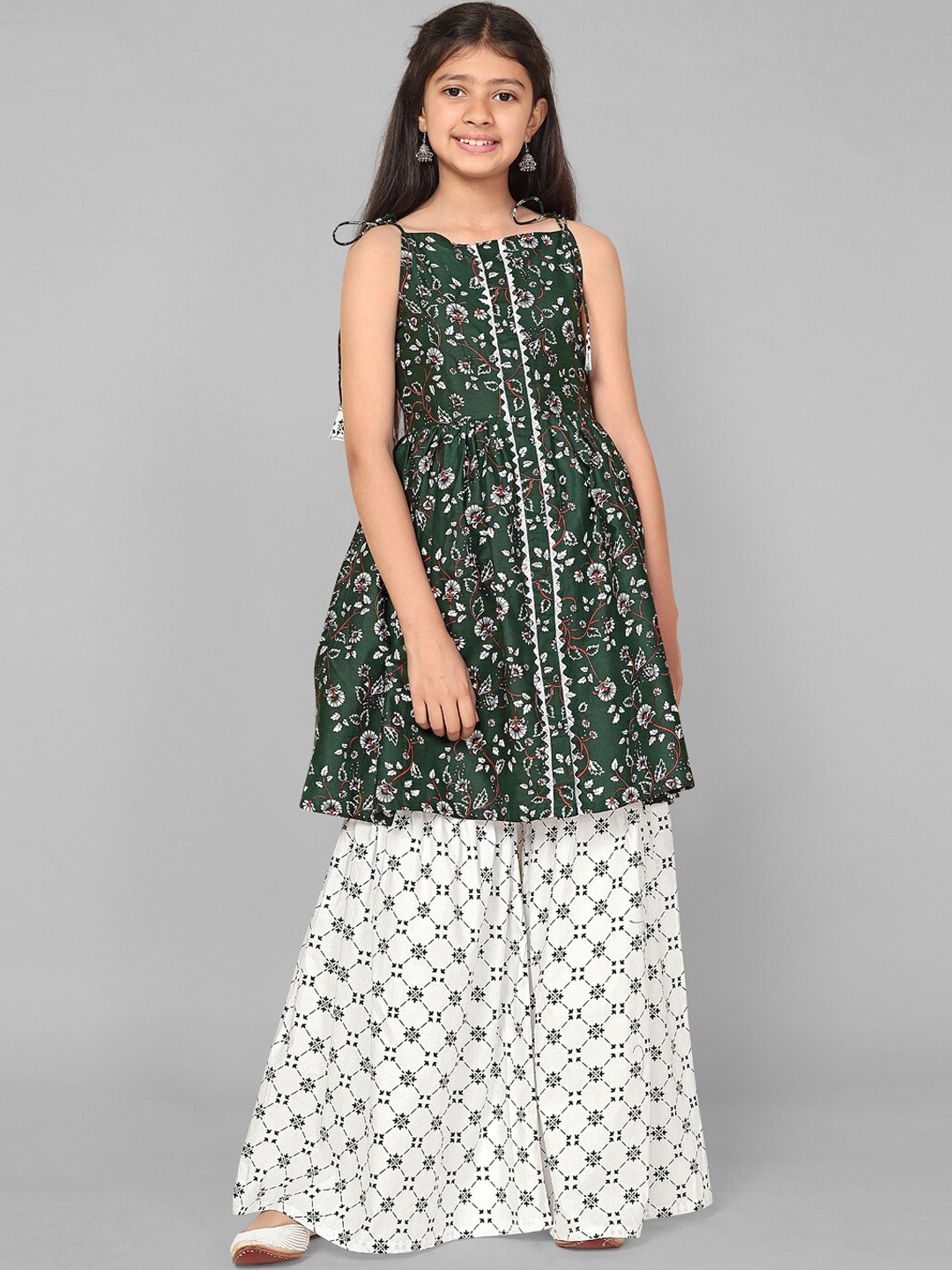 

FASHION DREAM Girls Floral Printed Gathered A-Line Kurta with Sharara, Green